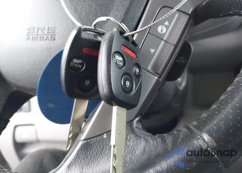 2013 Honda Pilot Touring z USA, uszkodzony, nr VIN 5FNYF4H92DB020706